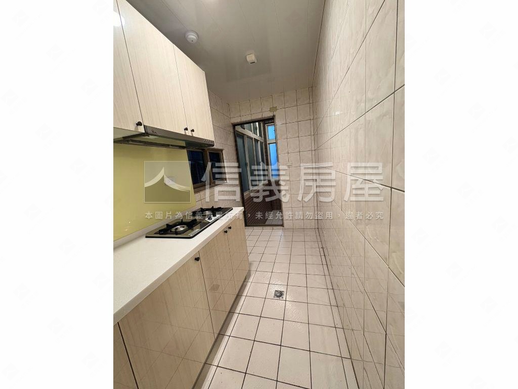 環堤華麗魔術空間房屋室內格局與周邊環境