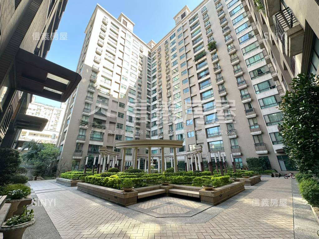 歐洲公園４房車位房屋室內格局與周邊環境