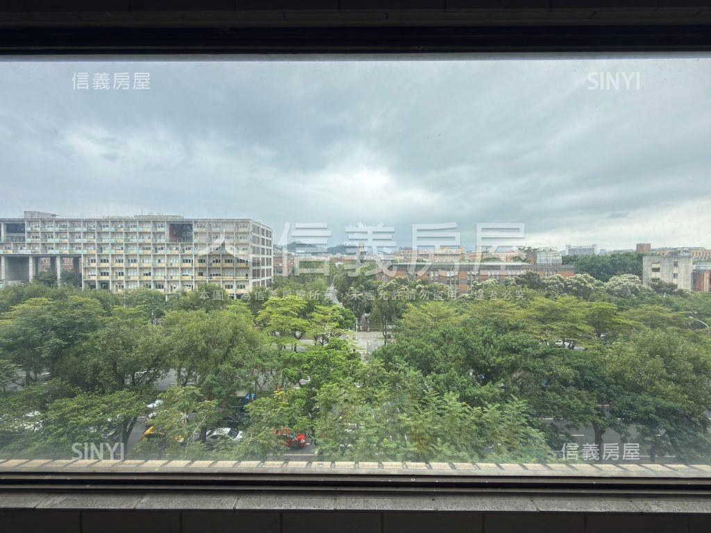 稀有釋出頂樓台大綠景房屋室內格局與周邊環境