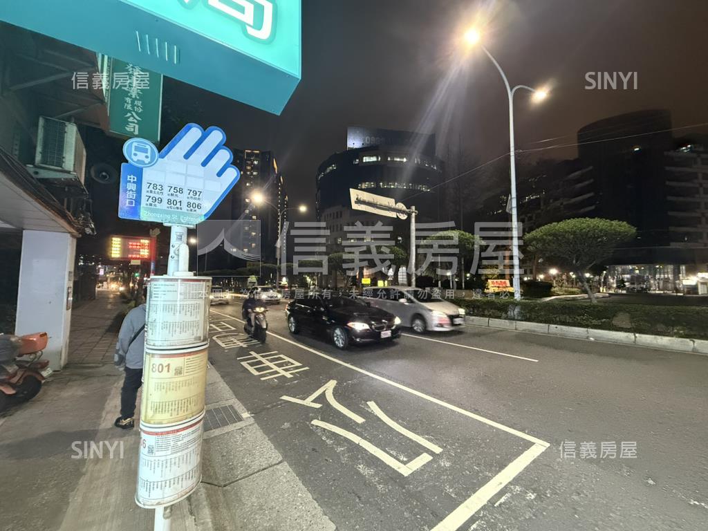 近捷運三房愛菲爾房屋室內格局與周邊環境