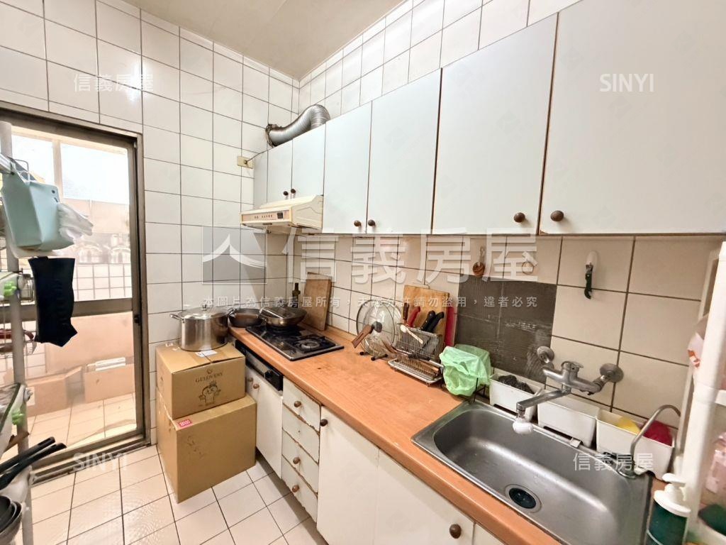 【中原至尊】電梯兩房車位房屋室內格局與周邊環境