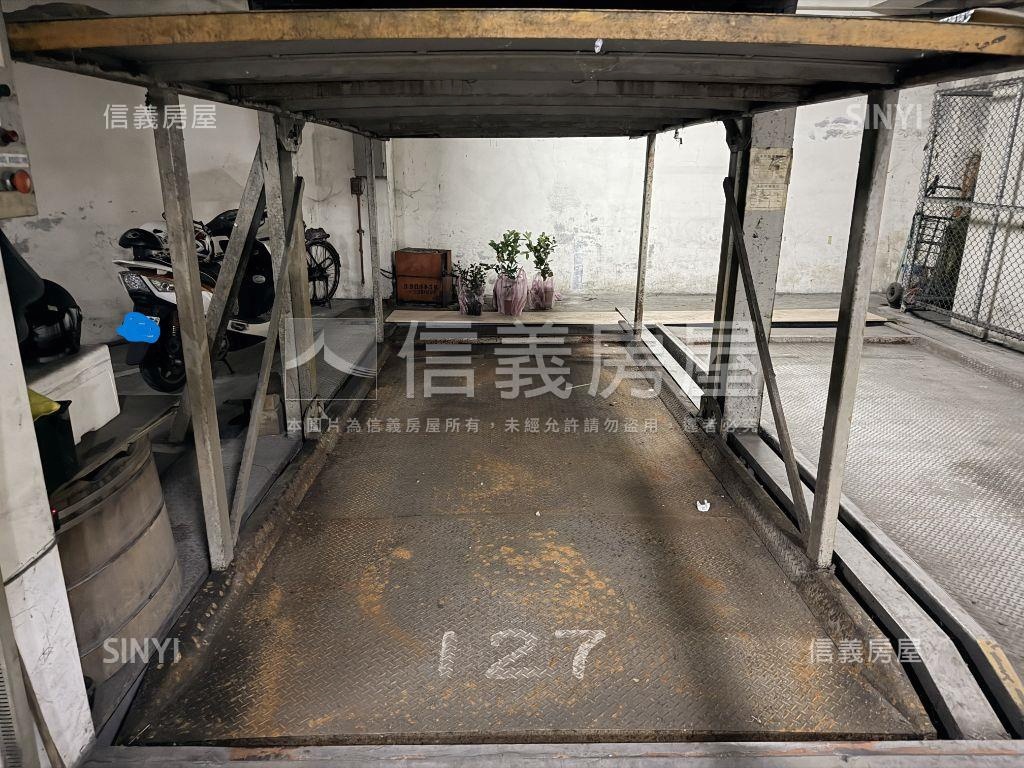 【中原至尊】電梯兩房車位房屋室內格局與周邊環境