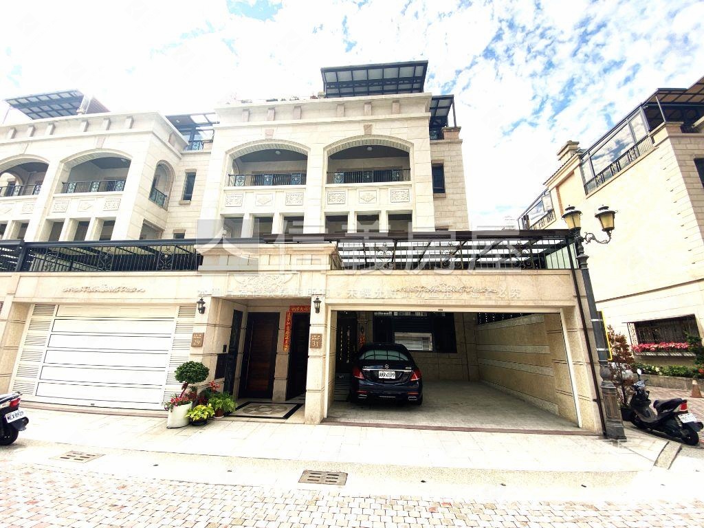 文豪邊間精緻電梯透天房屋室內格局與周邊環境