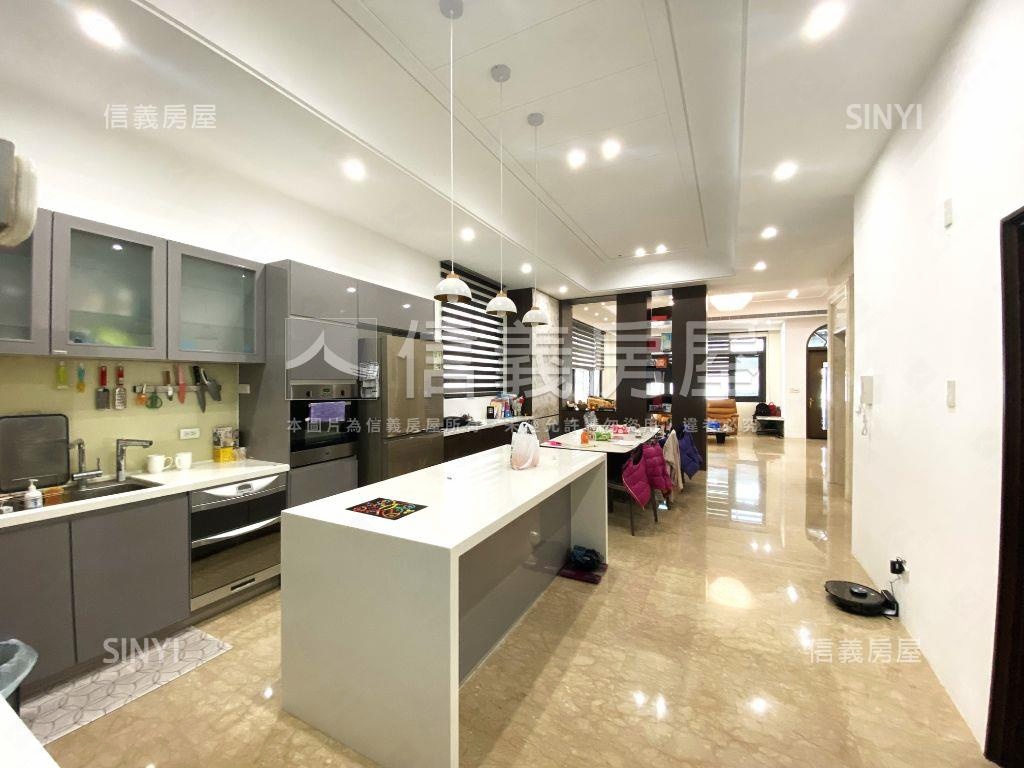 文豪邊間精緻電梯透天房屋室內格局與周邊環境