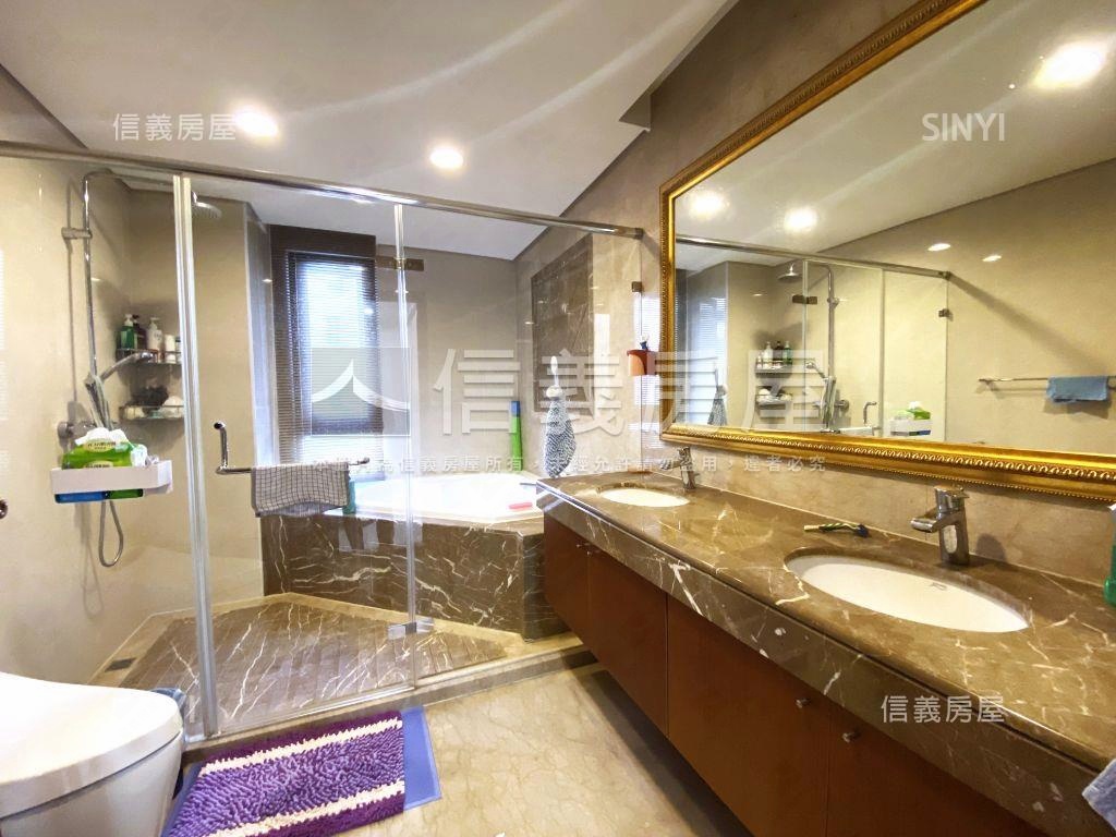 文豪邊間精緻電梯透天房屋室內格局與周邊環境