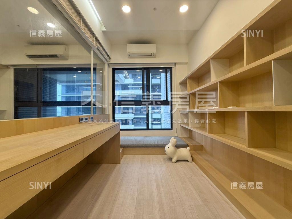 東橋滙世界美妝三房平車房屋室內格局與周邊環境