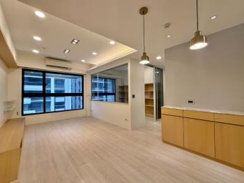 東橋滙世界美妝三房平車