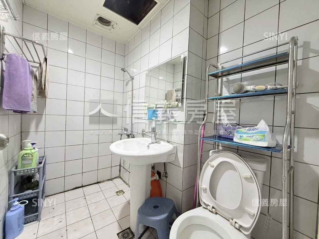 大山圓３房車位房屋室內格局與周邊環境