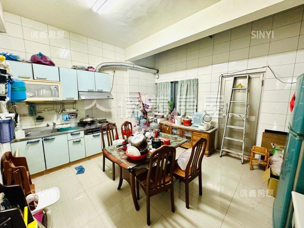 近南科溫馨透天房屋室內格局與周邊環境