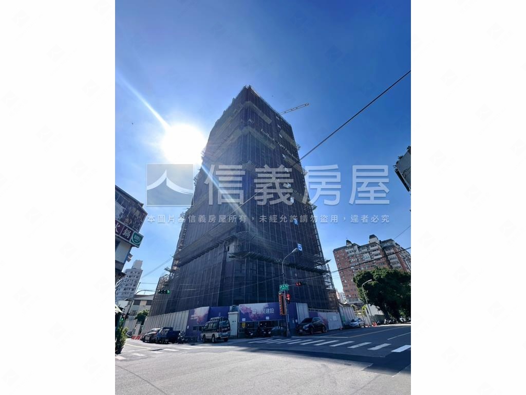 國聚之邑三房平車房屋室內格局與周邊環境