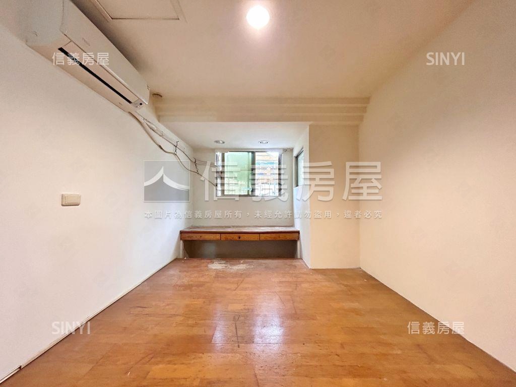 昌平新莊三房車位房屋室內格局與周邊環境