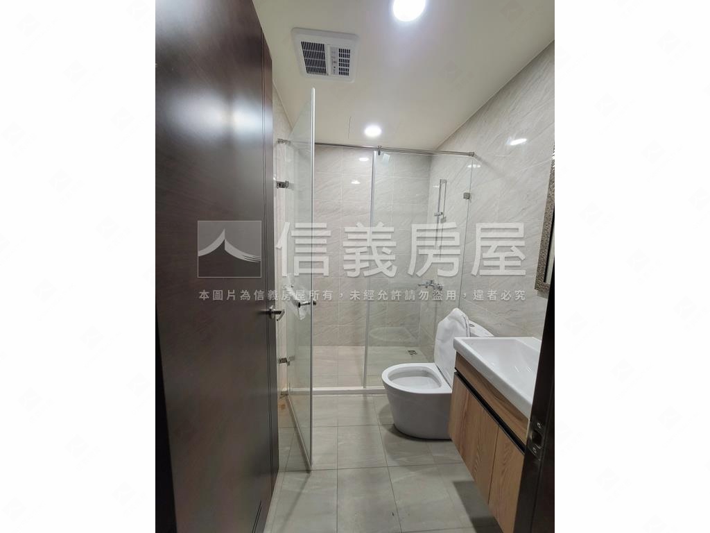 哲人兩房車位好景觀房屋室內格局與周邊環境