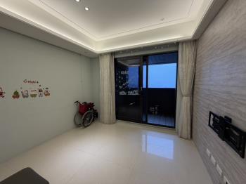 仁愛兩房景觀屋