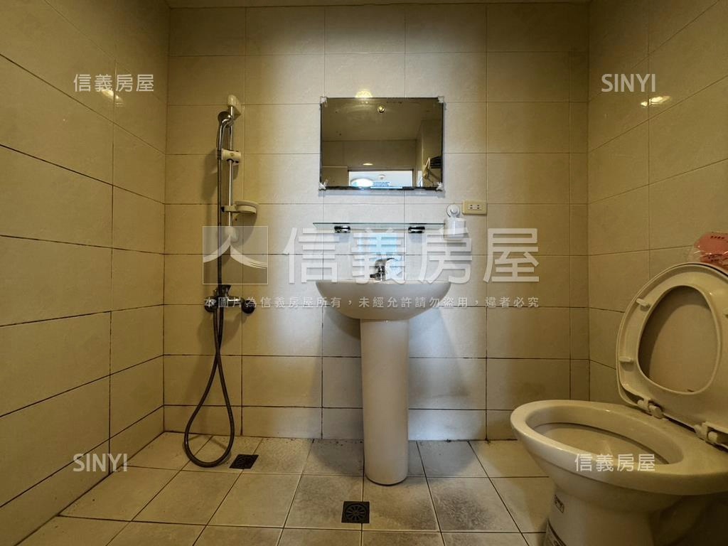 八美仙境三房平車房屋室內格局與周邊環境