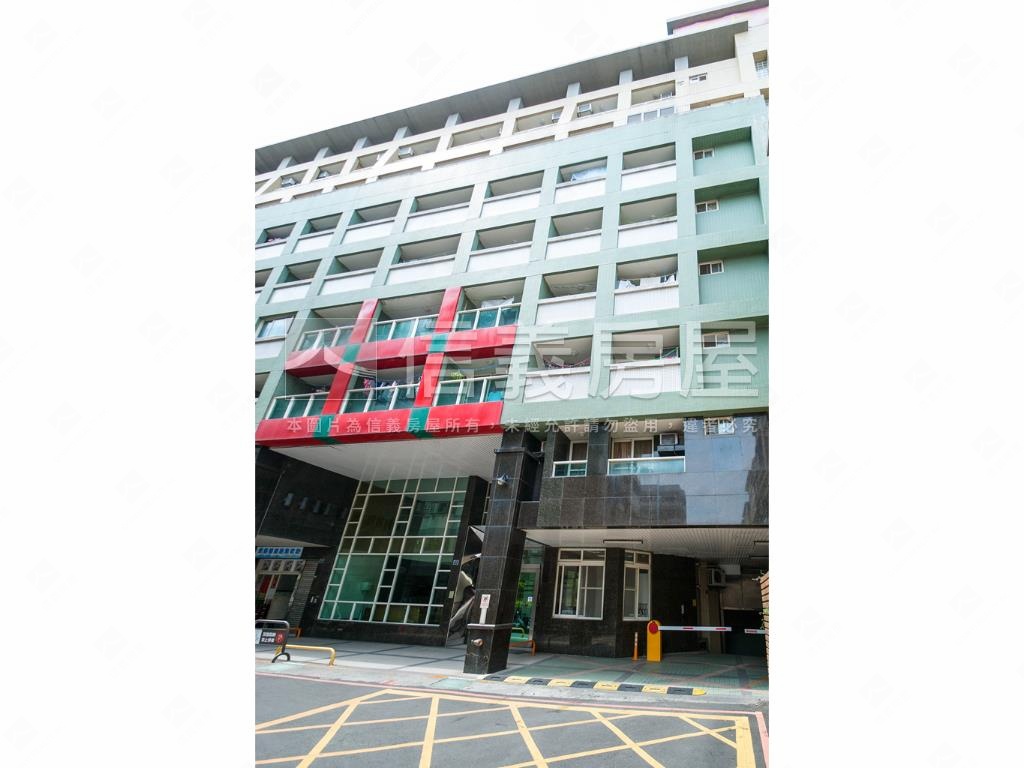 時代金鑽收租美套房Ｉ房屋室內格局與周邊環境