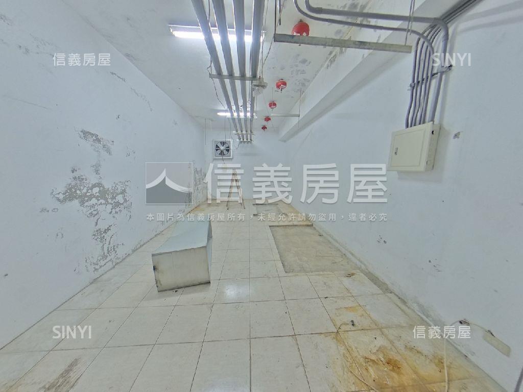 車道可直達景美金棧地下室房屋室內格局與周邊環境