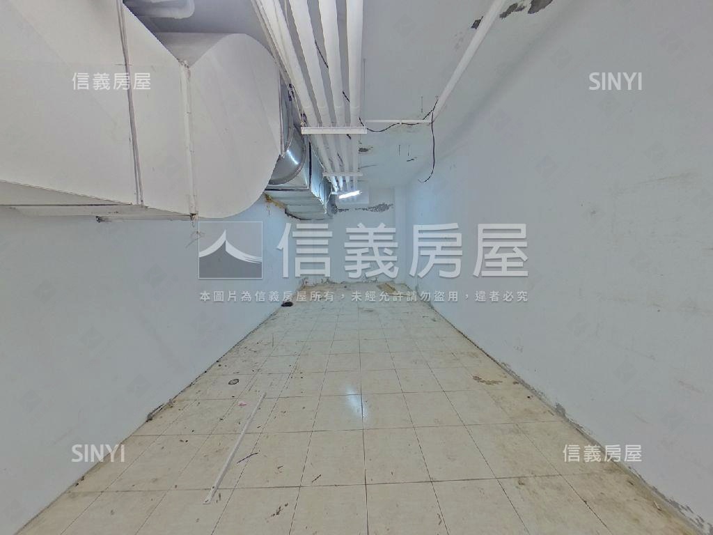 車道可直達景美金棧地下室房屋室內格局與周邊環境