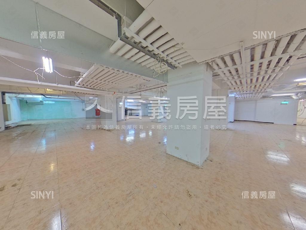 車道可直達景美金棧地下室房屋室內格局與周邊環境