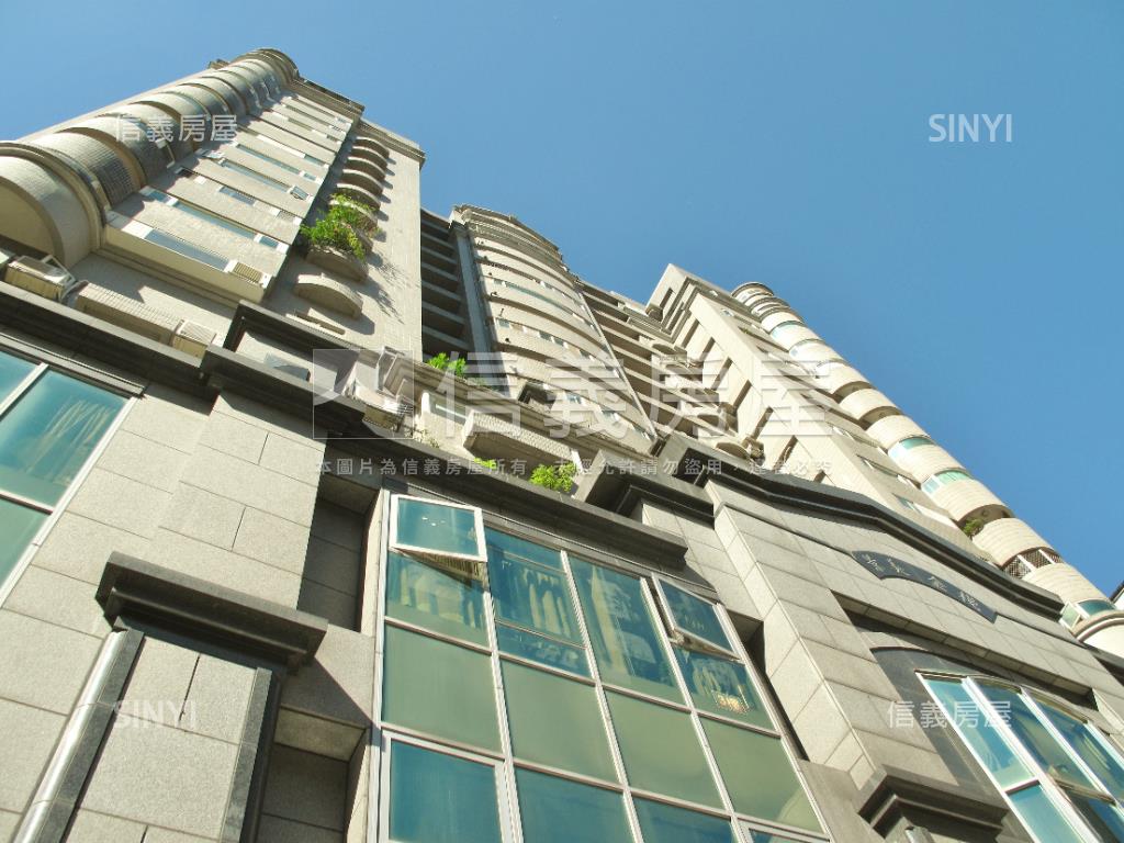 車道可直達景美金棧地下室房屋室內格局與周邊環境