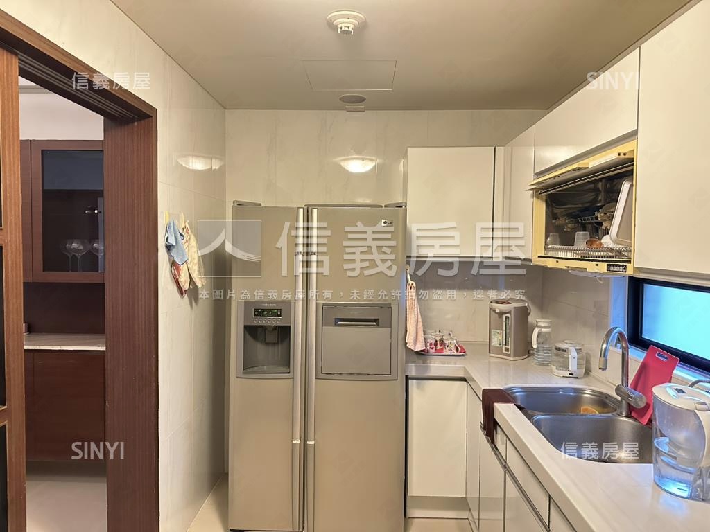 稀有面湖景青山鎮房屋室內格局與周邊環境