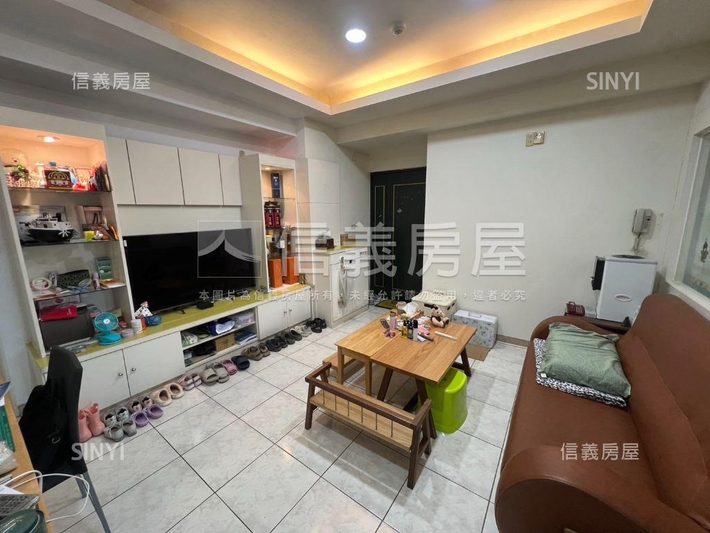 東方紐約三房車位房屋室內格局與周邊環境