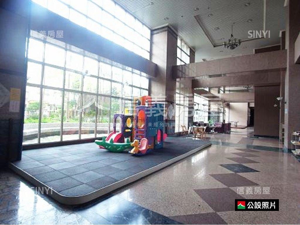 東方紐約三房車位房屋室內格局與周邊環境