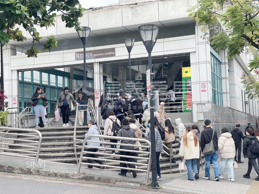 萬芳捷運人潮收租美屋房屋室內格局與周邊環境