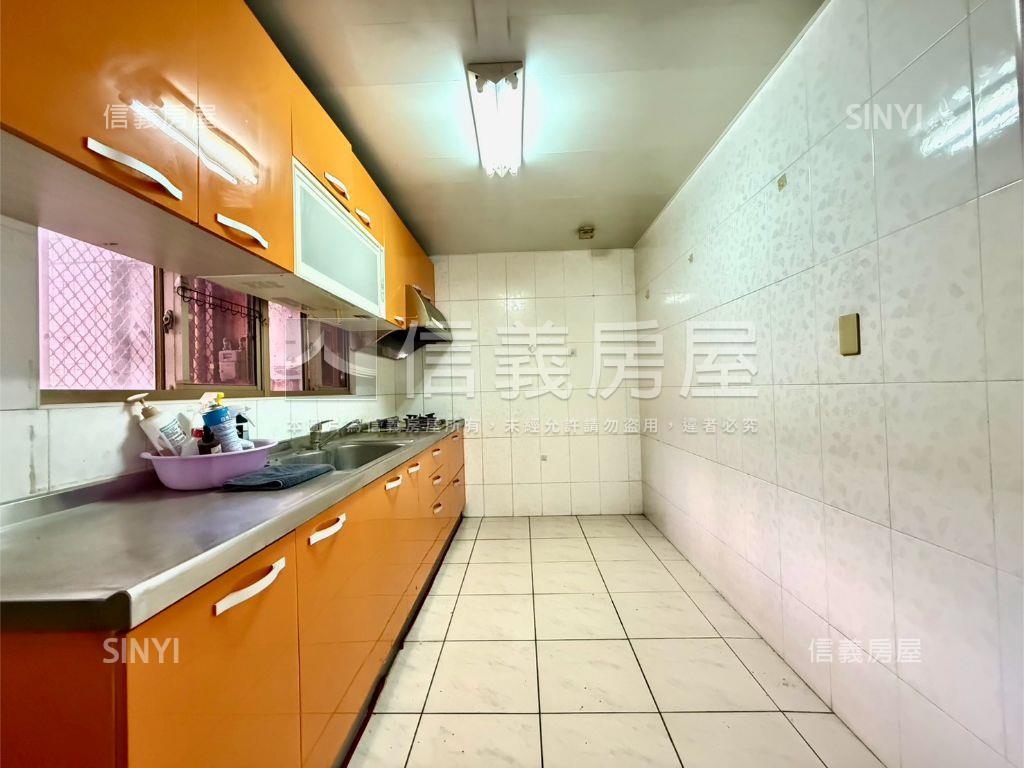 堅山國寶｜大四房平車房屋室內格局與周邊環境