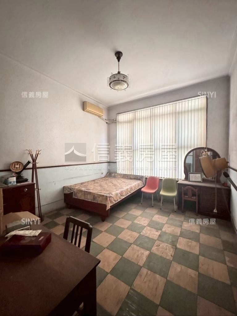 中山路透天房屋室內格局與周邊環境