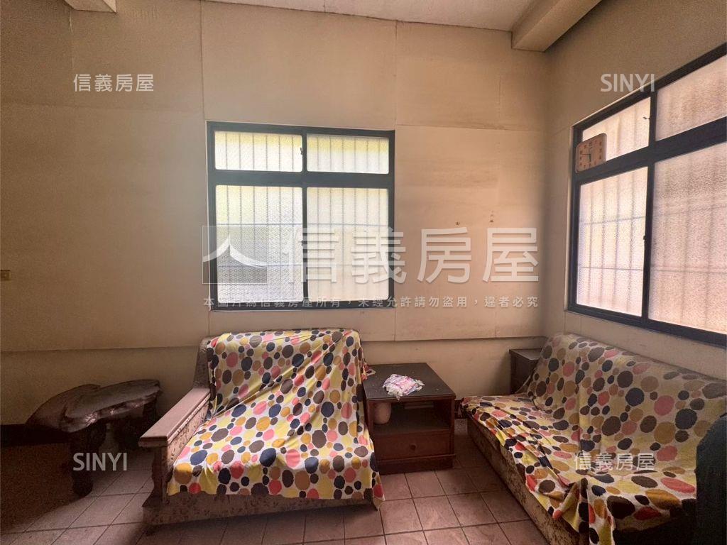 中山路透天房屋室內格局與周邊環境