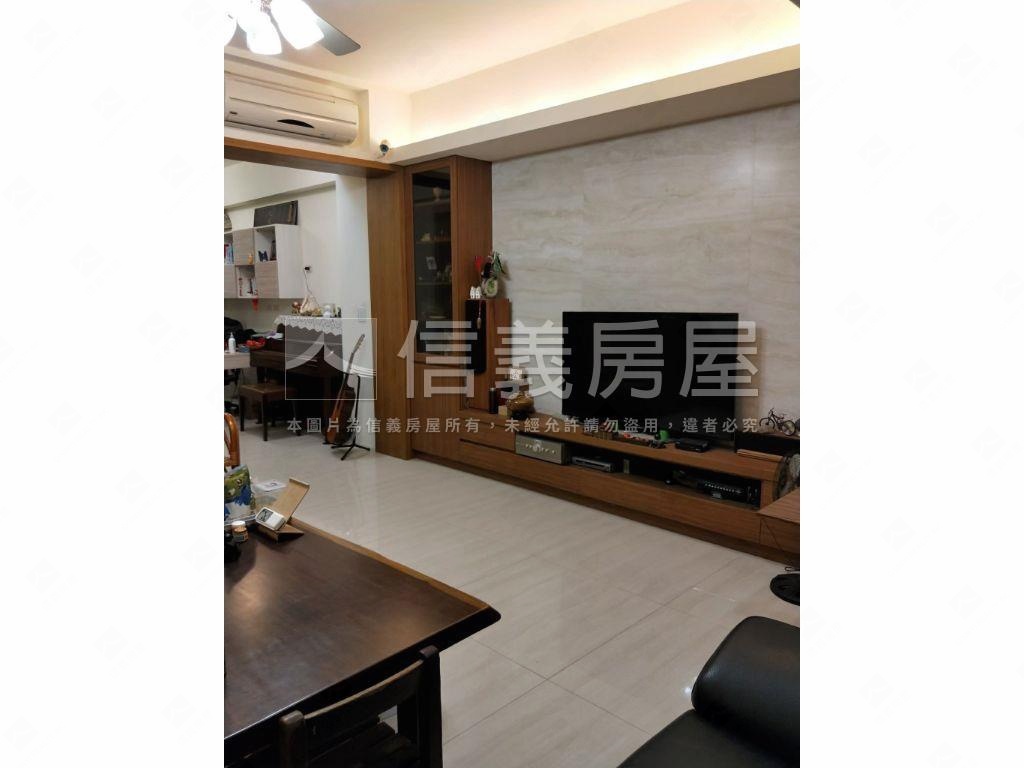 太順路稀有透店釋出房屋室內格局與周邊環境