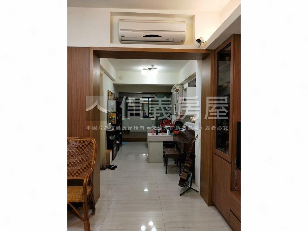 太順路稀有透店釋出房屋室內格局與周邊環境