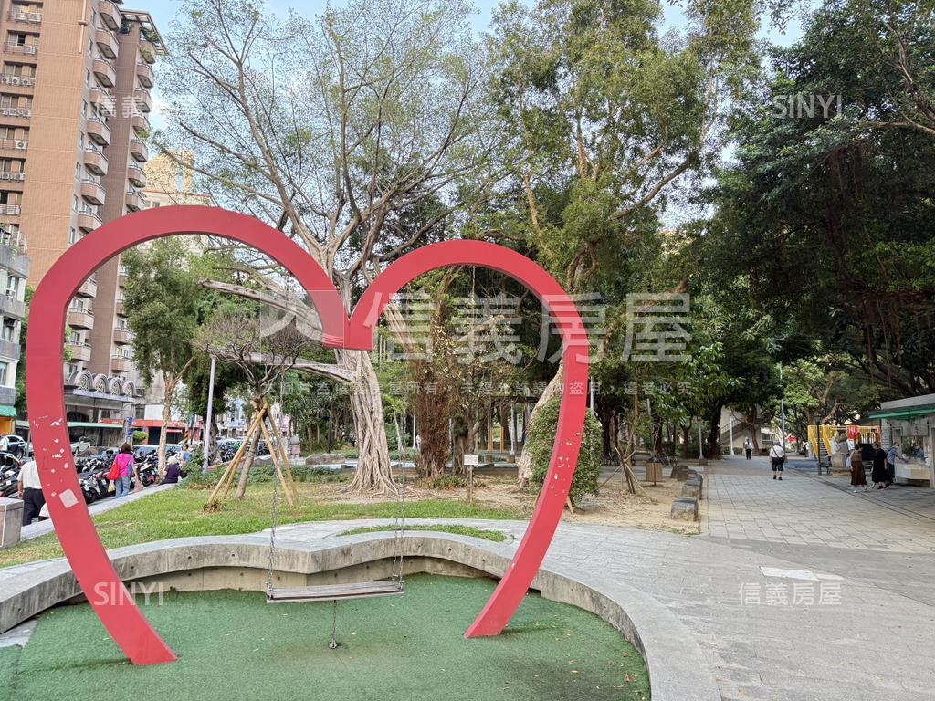 府中捷運站唯美裝潢挑高房屋室內格局與周邊環境