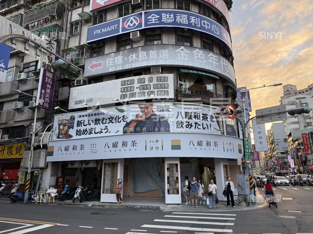 府中捷運站唯美裝潢挑高房屋室內格局與周邊環境