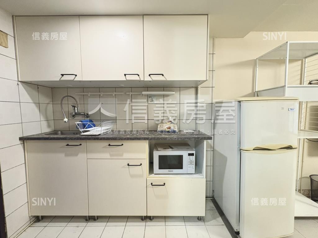 三多亞灣精華地段套房房屋室內格局與周邊環境