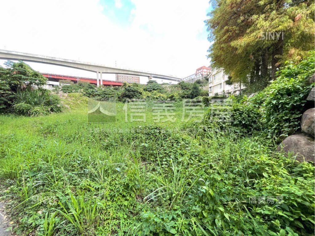 鄧公段上百坪土地誠意出售房屋室內格局與周邊環境