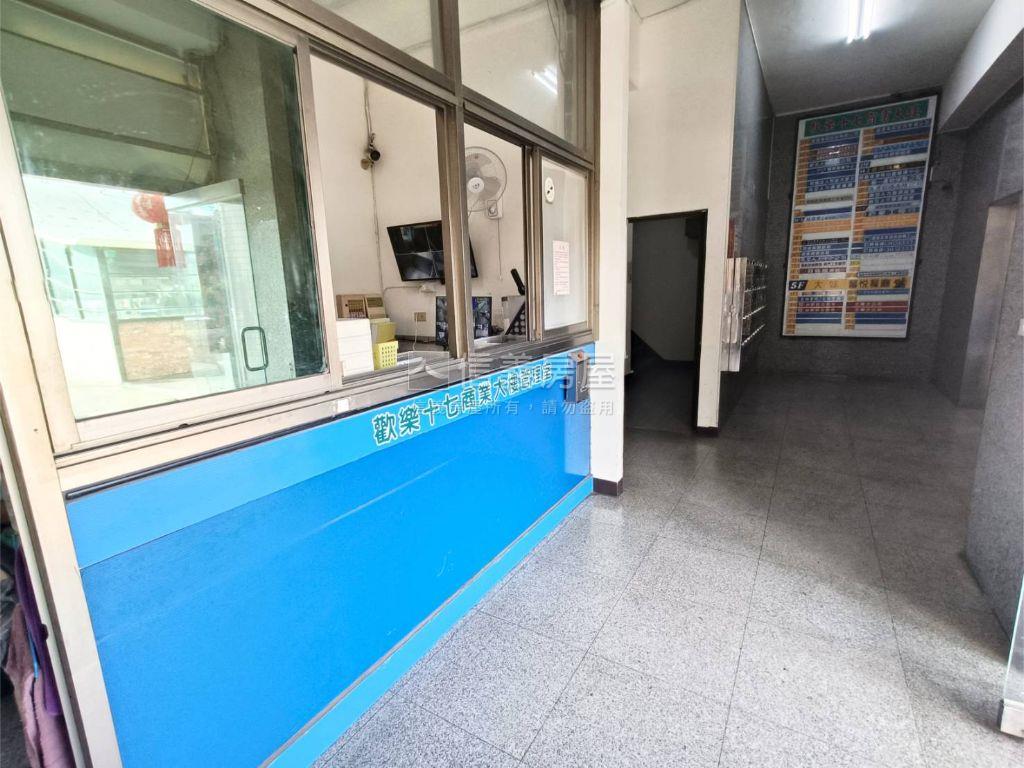 軍校路麥當勞旁百坪商辦房屋室內格局與周邊環境