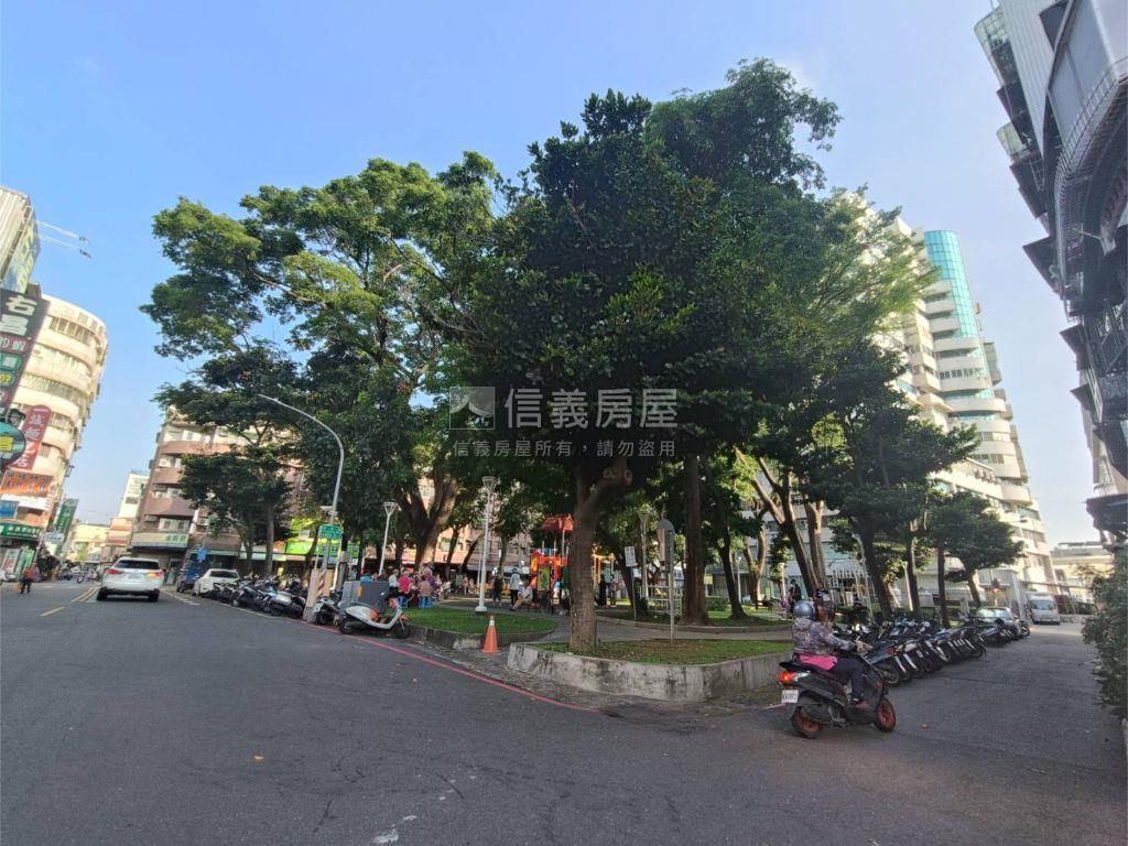 軍校路麥當勞旁百坪商辦房屋室內格局與周邊環境