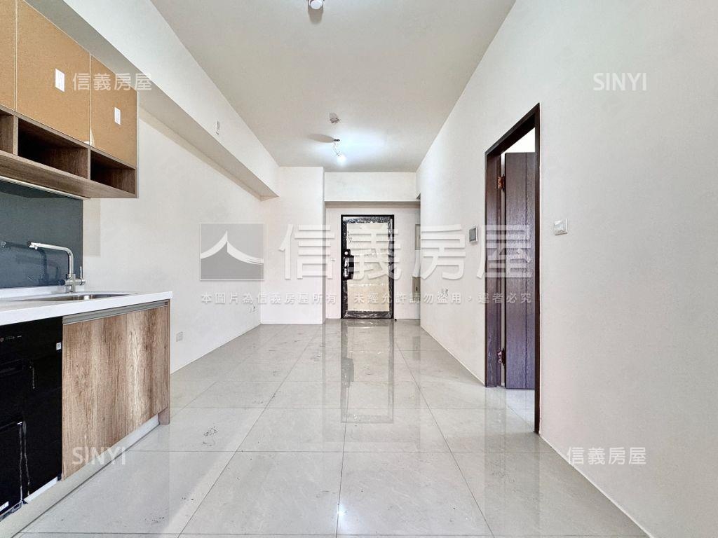 捷運丨雙衛開窗丨２房車位房屋室內格局與周邊環境