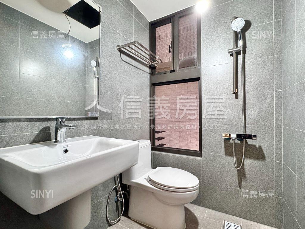 捷運丨雙衛開窗丨２房車位房屋室內格局與周邊環境