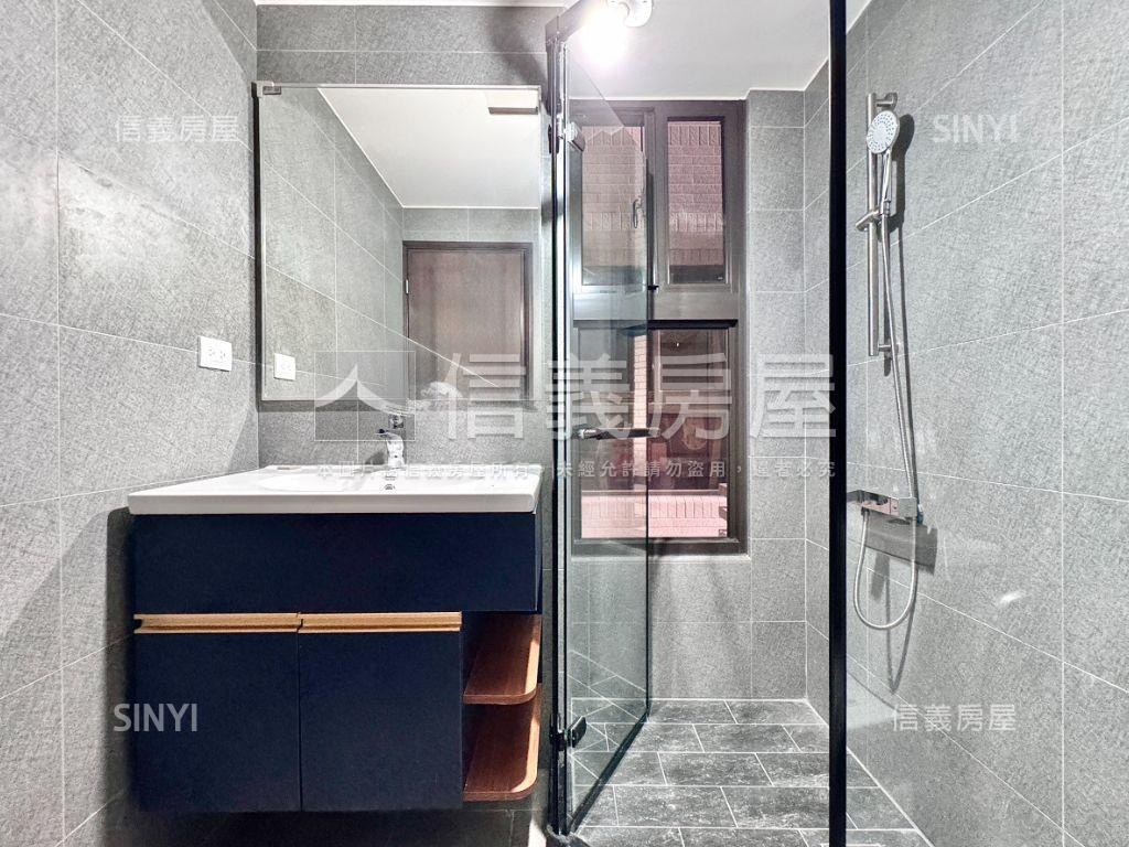 捷運丨雙衛開窗丨２房車位房屋室內格局與周邊環境