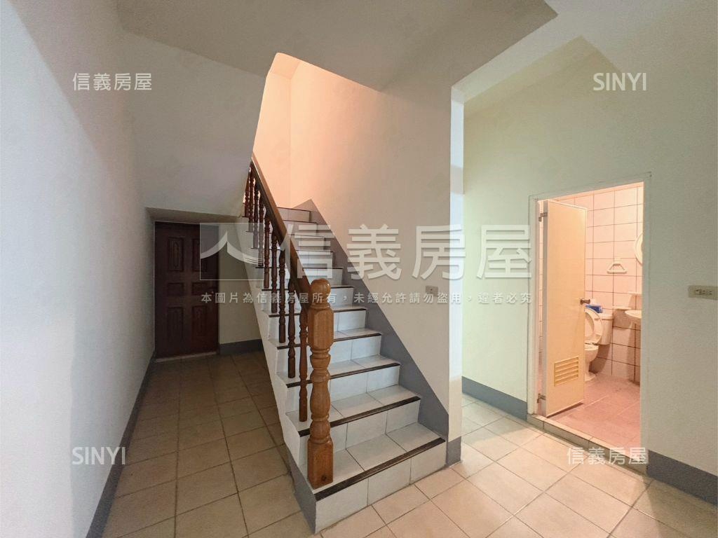 竹東二重國小旁社區透天房屋室內格局與周邊環境