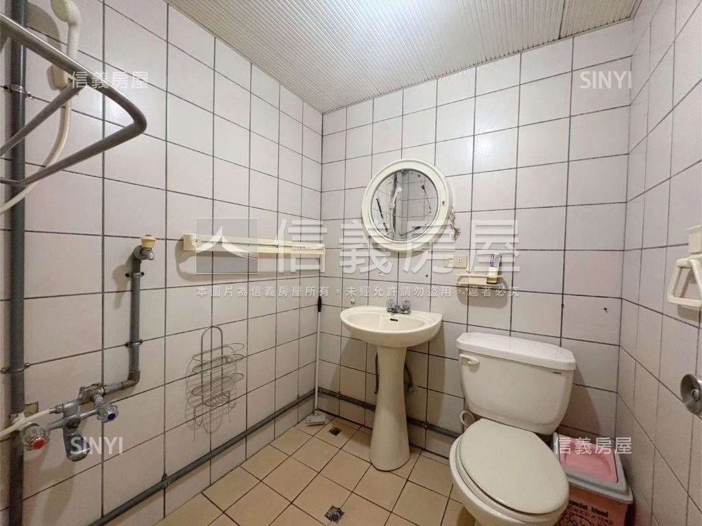 竹東二重國小旁社區透天房屋室內格局與周邊環境