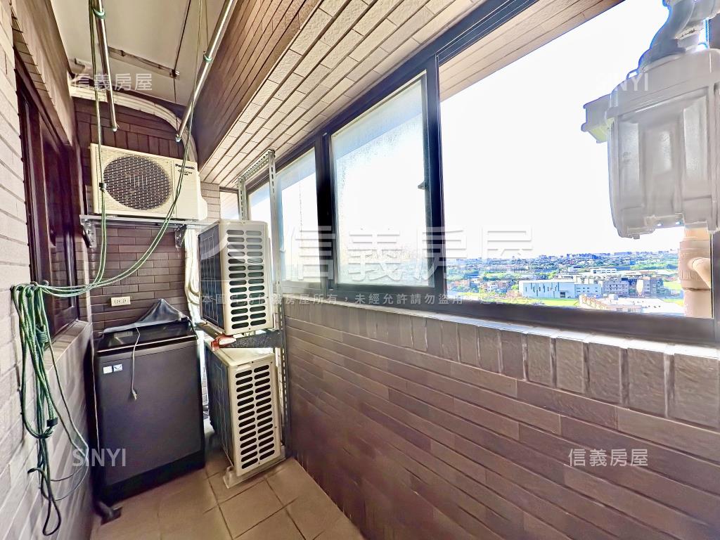 群英漂亮裝潢高樓三房車位房屋室內格局與周邊環境