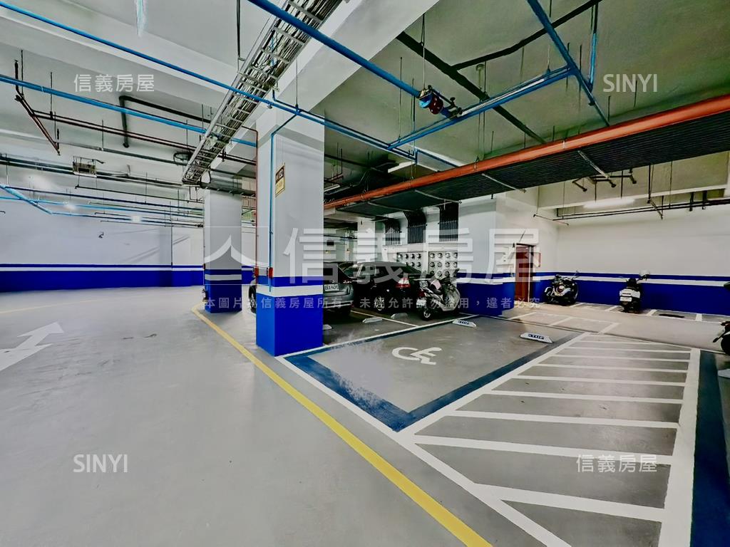 群英漂亮裝潢高樓三房車位房屋室內格局與周邊環境