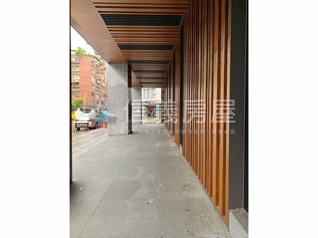 正長春路氣派大樓金店房屋室內格局與周邊環境