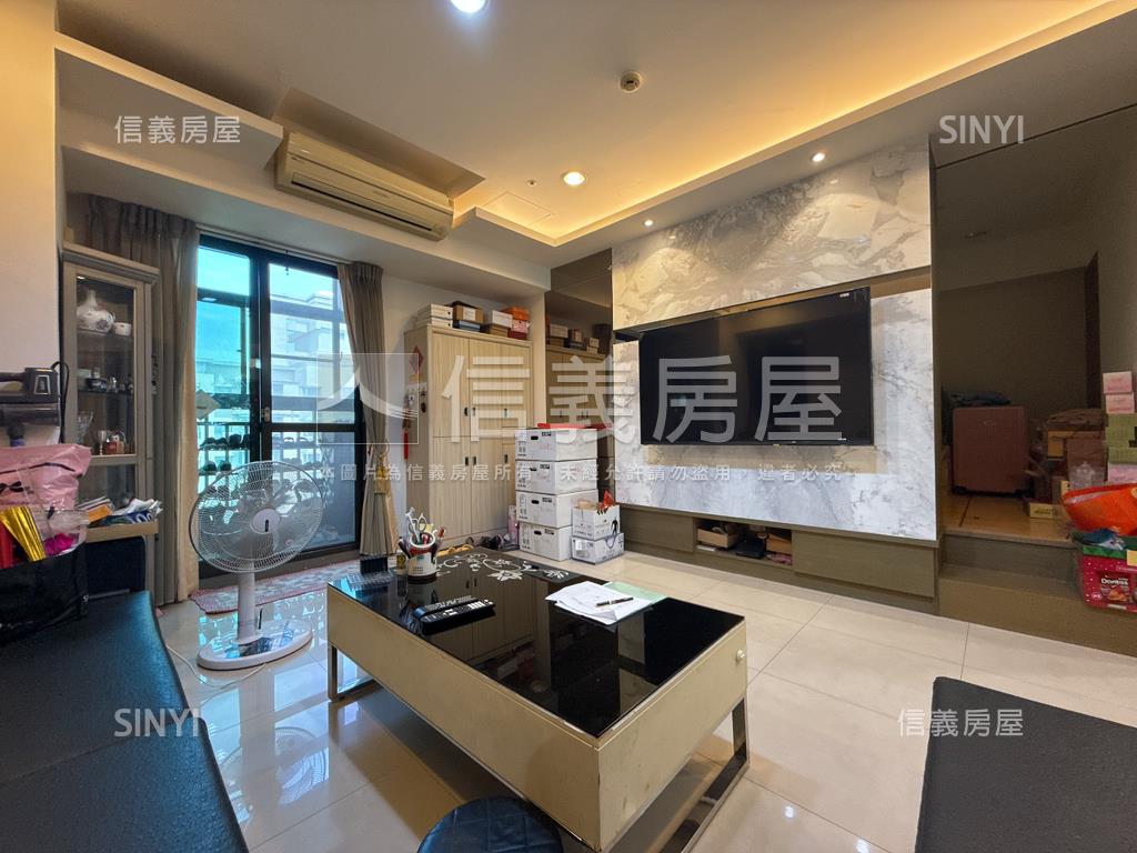 鳳揚高樓景觀四房平車房屋室內格局與周邊環境