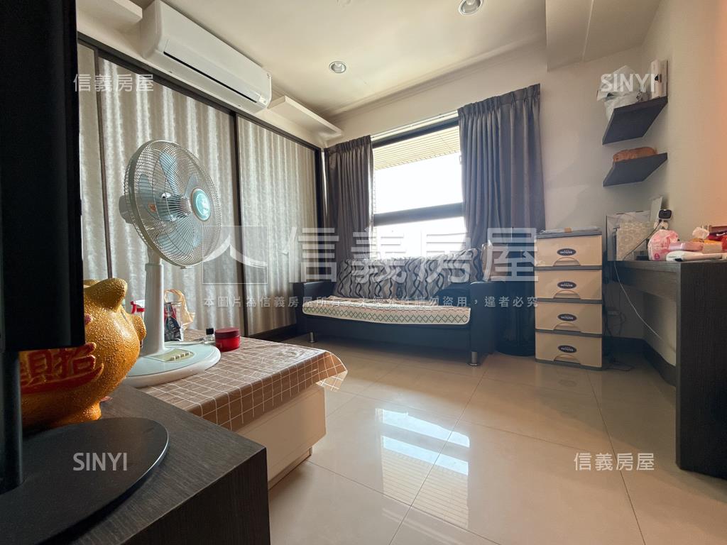 鳳揚高樓景觀四房平車房屋室內格局與周邊環境