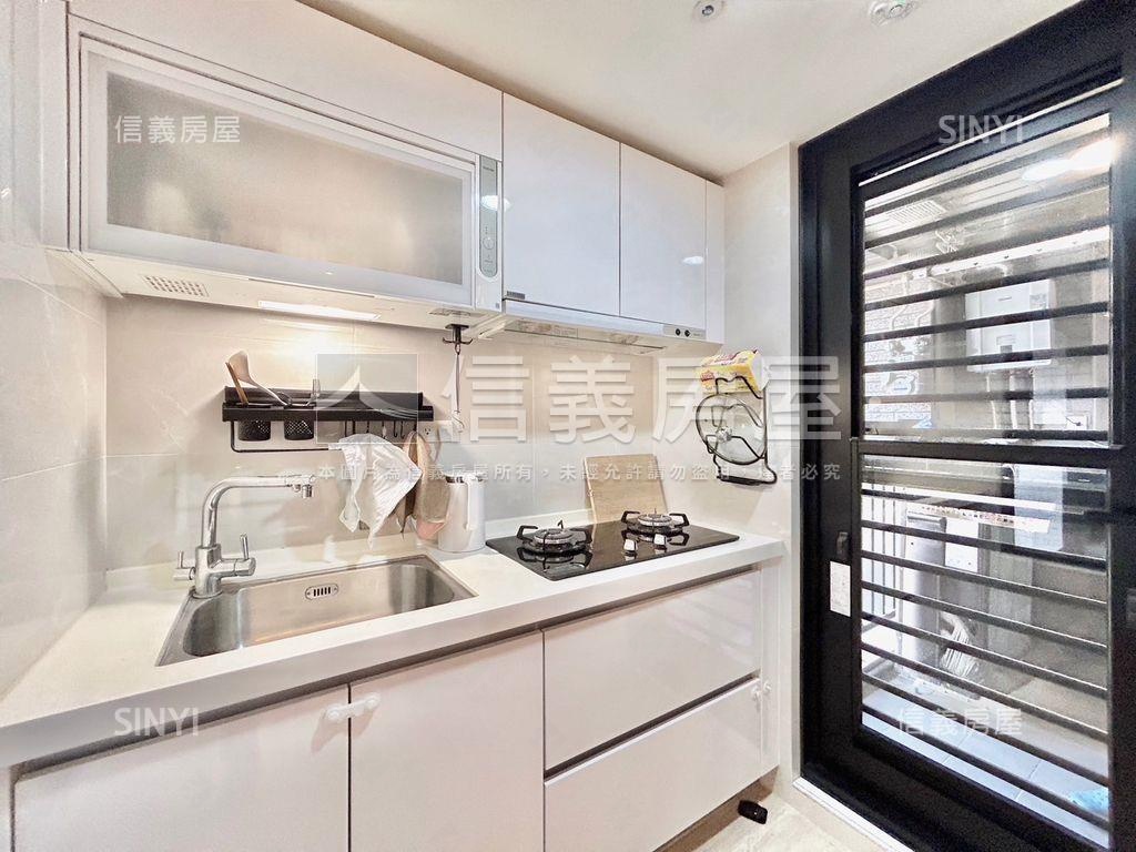 竹科悅揚裝潢兩房車位房屋室內格局與周邊環境