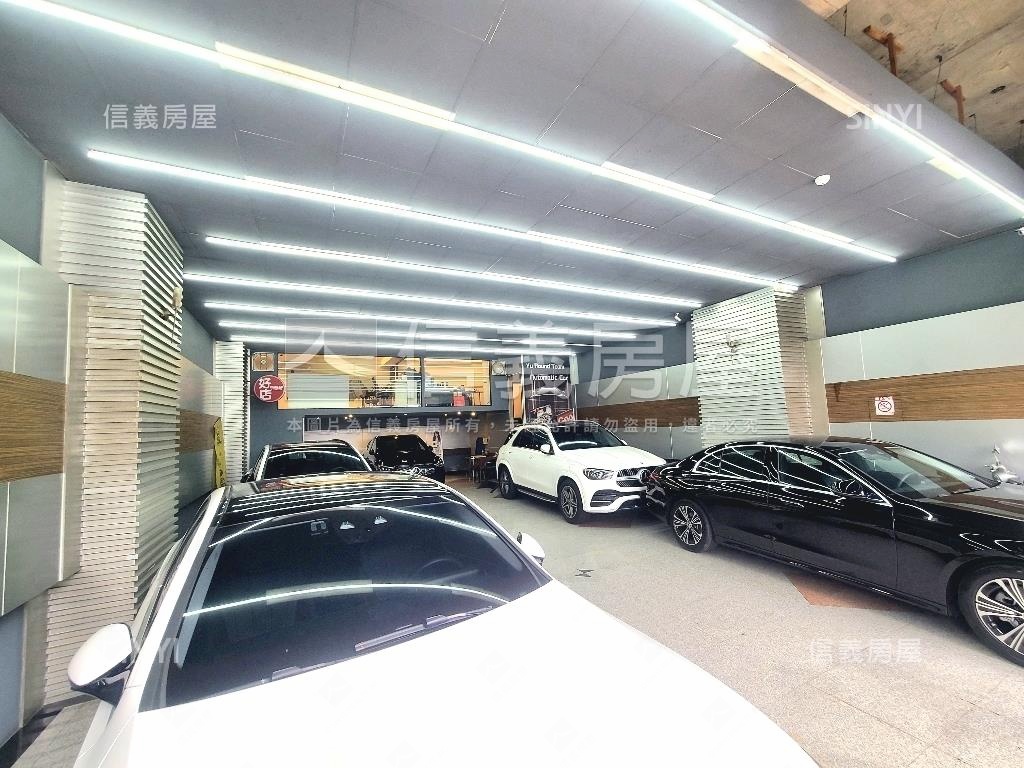大興西路金店面附車位房屋室內格局與周邊環境